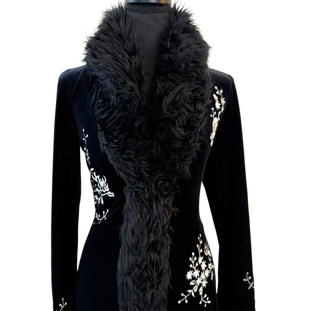 White House Black Market Black Coat with White Embroidery - Picture 4 of 10